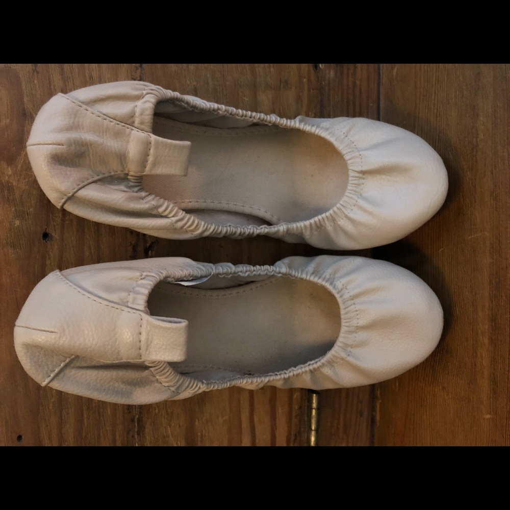 Old Navy Nude Stretch Ballet Flats Shoes